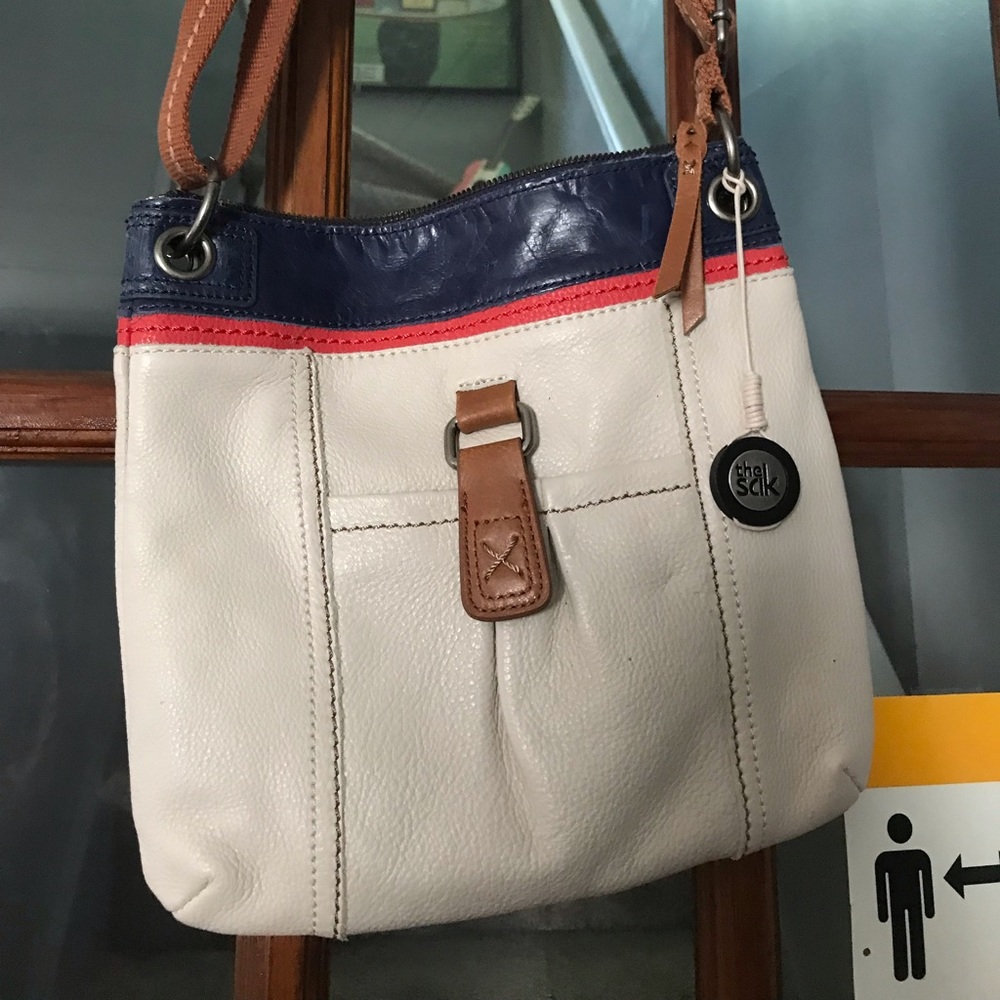 the SaK leather purse like new